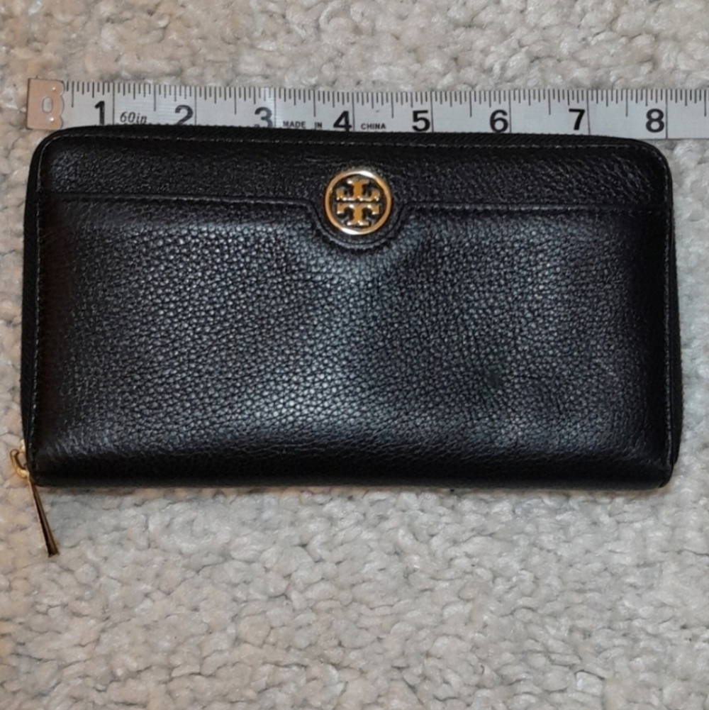 TORY BURCH Black Leather Zip Around Wallet LANDON CONTINENTAL - Picture 2 of 12